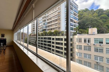 Apartamento para alugar com 300m², 4 quartos e 1 vaga
