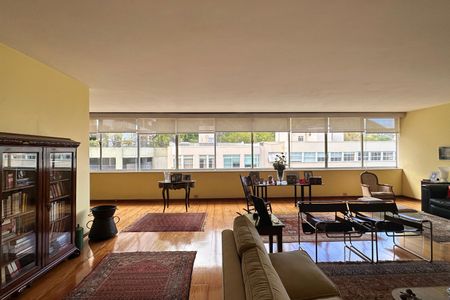 Apartamento para alugar com 300m², 4 quartos e 1 vaga