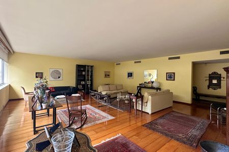 Apartamento para alugar com 300m², 4 quartos e 1 vaga