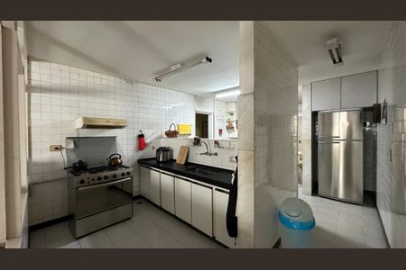 Apartamento para alugar com 300m², 4 quartos e 1 vaga