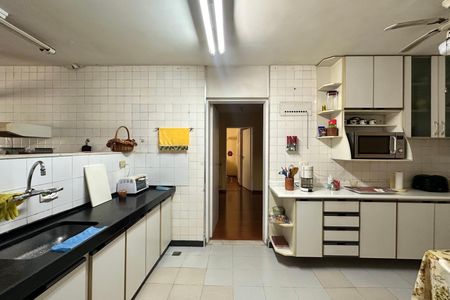 Apartamento para alugar com 300m², 4 quartos e 1 vaga