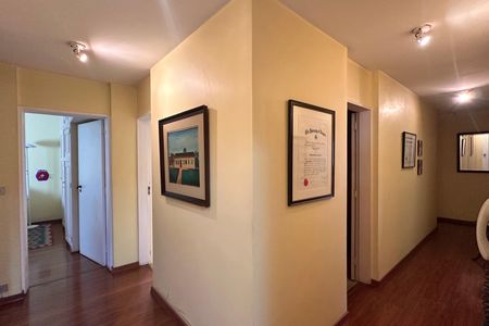 Apartamento para alugar com 300m², 4 quartos e 1 vaga