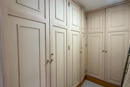 Apartamento para alugar com 300m², 4 quartos e 1 vaga