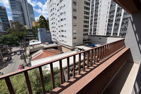 Studio à venda com 27m², 1 quarto e sem vaga Studio à venda com 27m², 1 quarto e sem vagavaranda studio