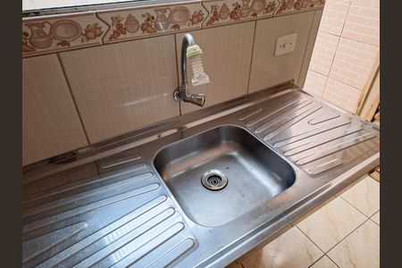Cozinha de casa para alugar com 1 quarto, 45m² em Jardim Cachoeira, São Paulo