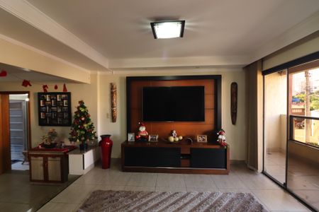 Casa à venda com 162m², 3 quartos e 2 vagasSala 