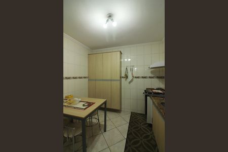 Casa à venda com 162m², 3 quartos e 2 vagasCozinha 