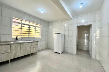 Casa à venda com 100m², 2 quartos e 1 vaga Casa à venda com 100m², 2 quartos e 1 vagaCozinha