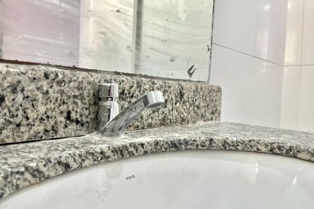 Casa à venda com 100m², 2 quartos e 1 vaga Casa à venda com 100m², 2 quartos e 1 vagaBanheiro da Suíte 1