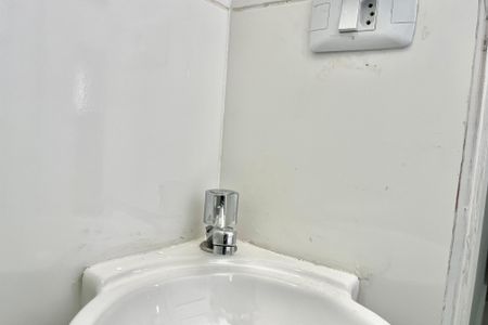 Casa à venda com 100m², 2 quartos e 1 vaga Casa à venda com 100m², 2 quartos e 1 vagaBanheiro da Suíte 2