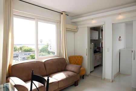 Sala de apartamento à venda com 1 quarto, 50m² em Centro Histórico, Porto Alegre