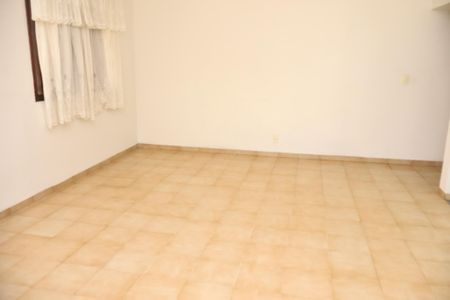 Casa para alugar com 782m², 8 quartos e 7 vagas Casa para alugar com 782m², 8 quartos e 7 vagasSala 1