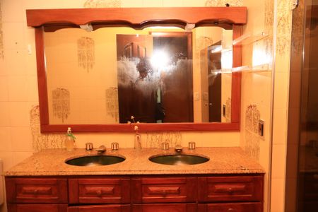 Casa para alugar com 782m², 8 quartos e 7 vagas Casa para alugar com 782m², 8 quartos e 7 vagasBanheiro 5