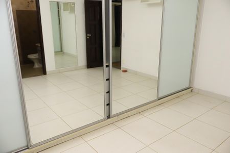 Casa para alugar com 782m², 8 quartos e 7 vagas Casa para alugar com 782m², 8 quartos e 7 vagasQuarto 5