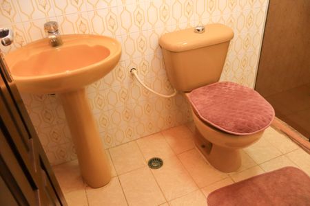 Casa para alugar com 782m², 8 quartos e 7 vagas Casa para alugar com 782m², 8 quartos e 7 vagasBanheiro 1