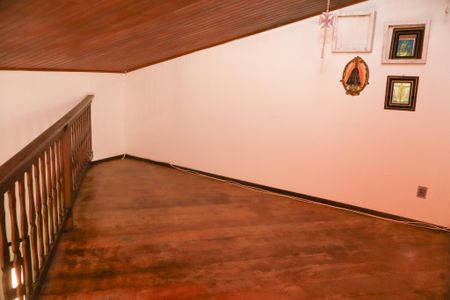 Casa para alugar com 782m², 8 quartos e 7 vagas Casa para alugar com 782m², 8 quartos e 7 vagasCorredor