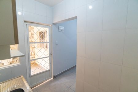 Casa à venda com 35m², 1 quarto e 1 vagaSala/Cozinha