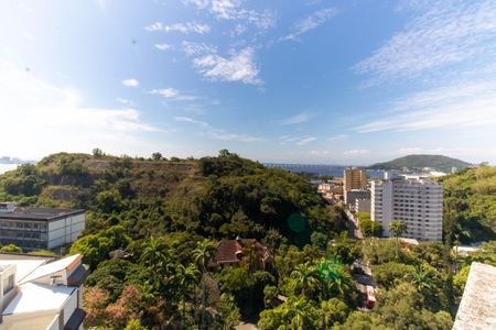 Apartamento para alugar com 140m², 2 quartos e 3 vagasVista