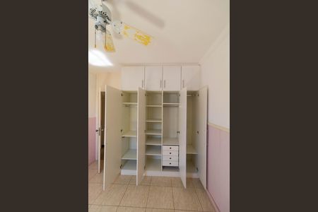 Apartamento à venda com 100m², 3 quartos e sem vagaQuarto 02 - armário