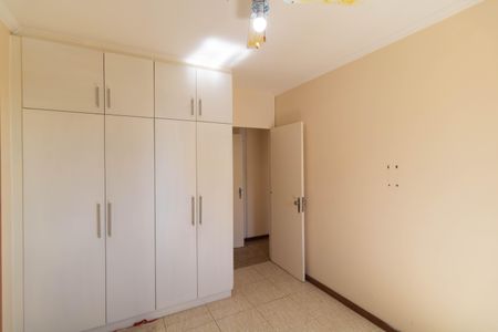 Apartamento à venda com 100m², 3 quartos e sem vagaQuarto 