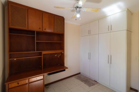Apartamento à venda com 100m², 3 quartos e sem vagaQuarto 