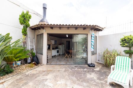 Casa à venda com 229m², 3 quartos e 4 vagasChurrasqueira