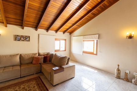 Sala 2 de casa à venda com 3 quartos, 229m² em Espírito Santo, Porto Alegre