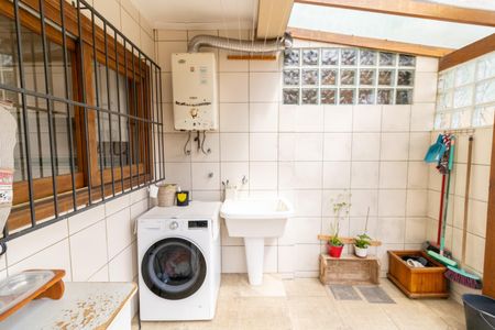 Casa à venda com 229m², 3 quartos e 4 vagasÁrea de Serviço