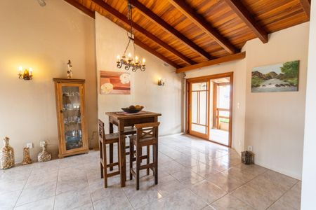 Casa à venda com 229m², 3 quartos e 4 vagasSala 2