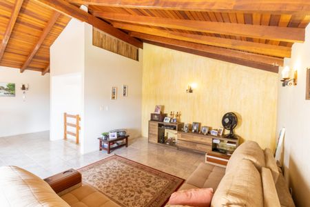 Casa à venda com 229m², 3 quartos e 4 vagasSala 2