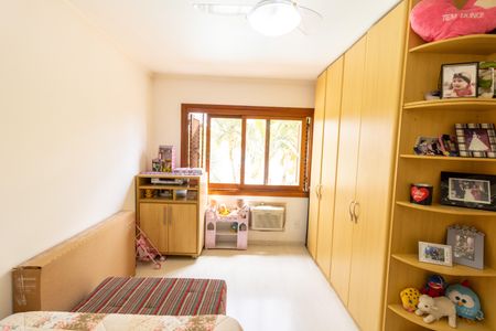 Casa à venda com 229m², 3 quartos e 4 vagasQuarto 1