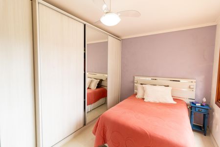 Casa à venda com 229m², 3 quartos e 4 vagasQuarto 2