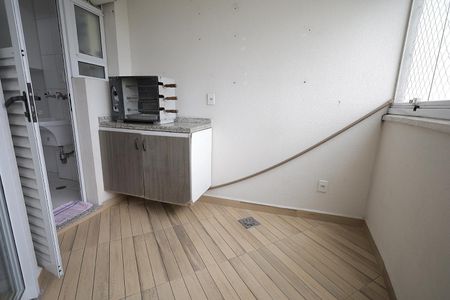 Apartamento à venda com 71m², 3 quartos e 1 vagaSacada