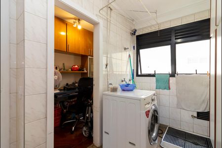 Apartamento para alugar com 143m², 4 quartos e 2 vagas Apartamento para alugar com 143m², 4 quartos e 2 vagasÁrea de Serviço