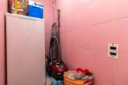 Apartamento para alugar com 143m², 4 quartos e 2 vagas Apartamento para alugar com 143m², 4 quartos e 2 vagasBanheiro de Serviço