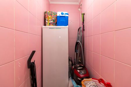 Apartamento para alugar com 143m², 4 quartos e 2 vagas Apartamento para alugar com 143m², 4 quartos e 2 vagasBanheiro de Serviço