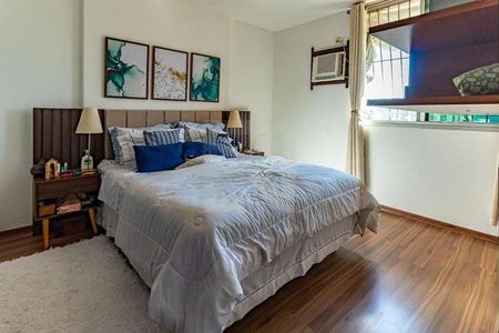 Apartamento à venda com 180m², 4 quartos e 2 vagas