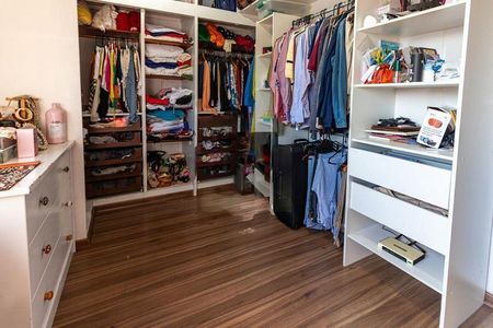 Apartamento à venda com 180m², 4 quartos e 2 vagas