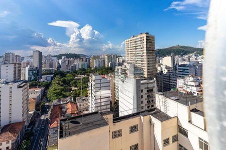 Apartamento à venda com 180m², 4 quartos e 2 vagas