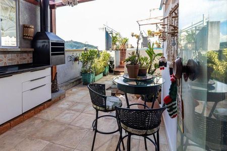 Apartamento à venda com 180m², 4 quartos e 2 vagas