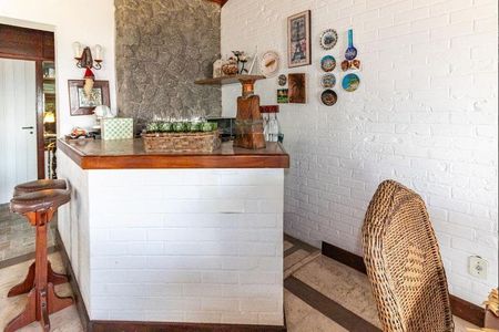 Apartamento à venda com 180m², 4 quartos e 2 vagas