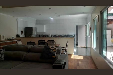 Casa à venda com 150m², 3 quartos e 4 vagas