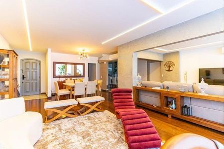 Apartamento à venda com 250m², 4 quartos e 1 vaga