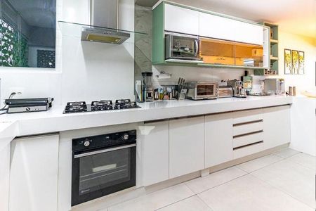 Apartamento à venda com 250m², 4 quartos e 1 vaga