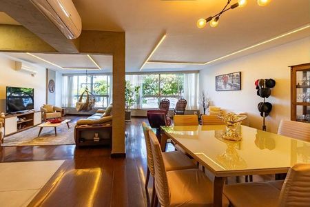 Apartamento à venda com 250m², 4 quartos e 1 vaga