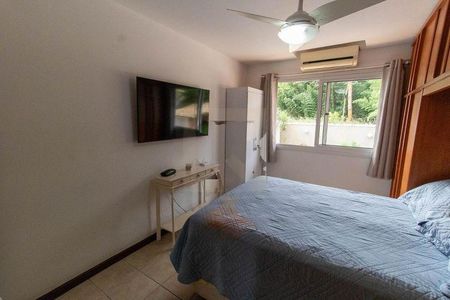 Casa à venda com 226m², 4 quartos e 2 vagas