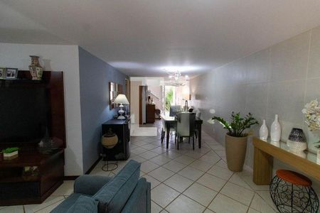 Casa à venda com 4 quartos, 226m² em Vila Progresso, Niterói