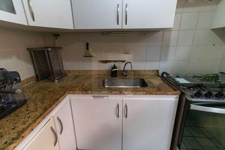 Casa à venda com 226m², 4 quartos e 2 vagas