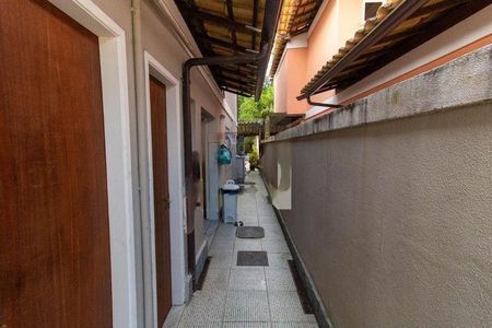 Casa à venda com 226m², 4 quartos e 2 vagas