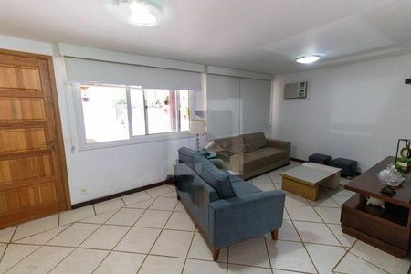 Casa à venda com 4 quartos, 226m² em Vila Progresso, Niterói